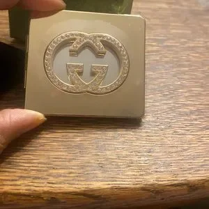 ※値下げしました※ GUCCI guilty コンパクトミラー 未使用】グッチ GUCCI コンパクトミラー GUILTY ノベルティ